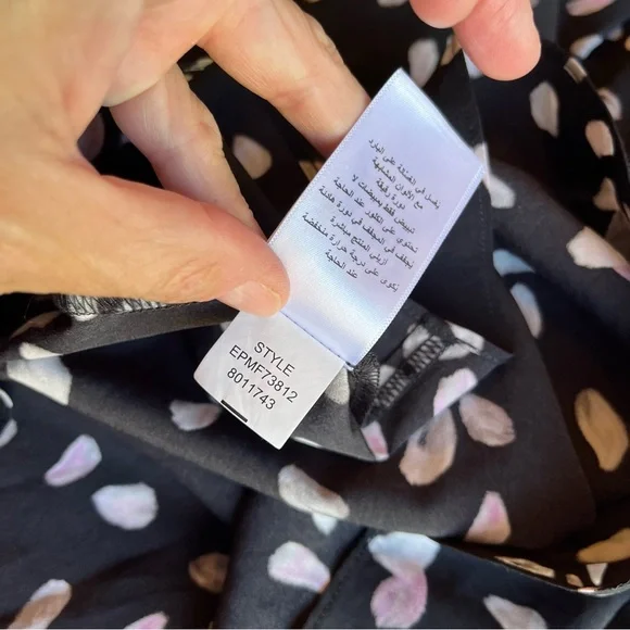 Ellen Tracy Black Print Flowy Blouse Medium - Picture 11 of 11